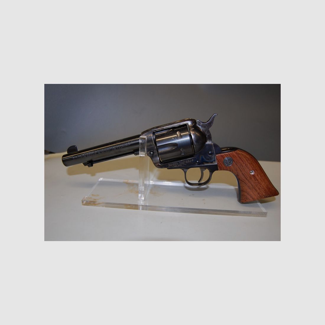 SAA Revolver Ruger Vaquero Kal 44Mag 5" Lauf wie neu aus Sammlung