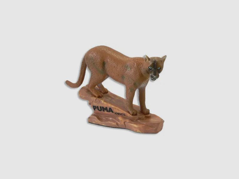 Figura PUMA, Estatua de exhibición de cuchillos