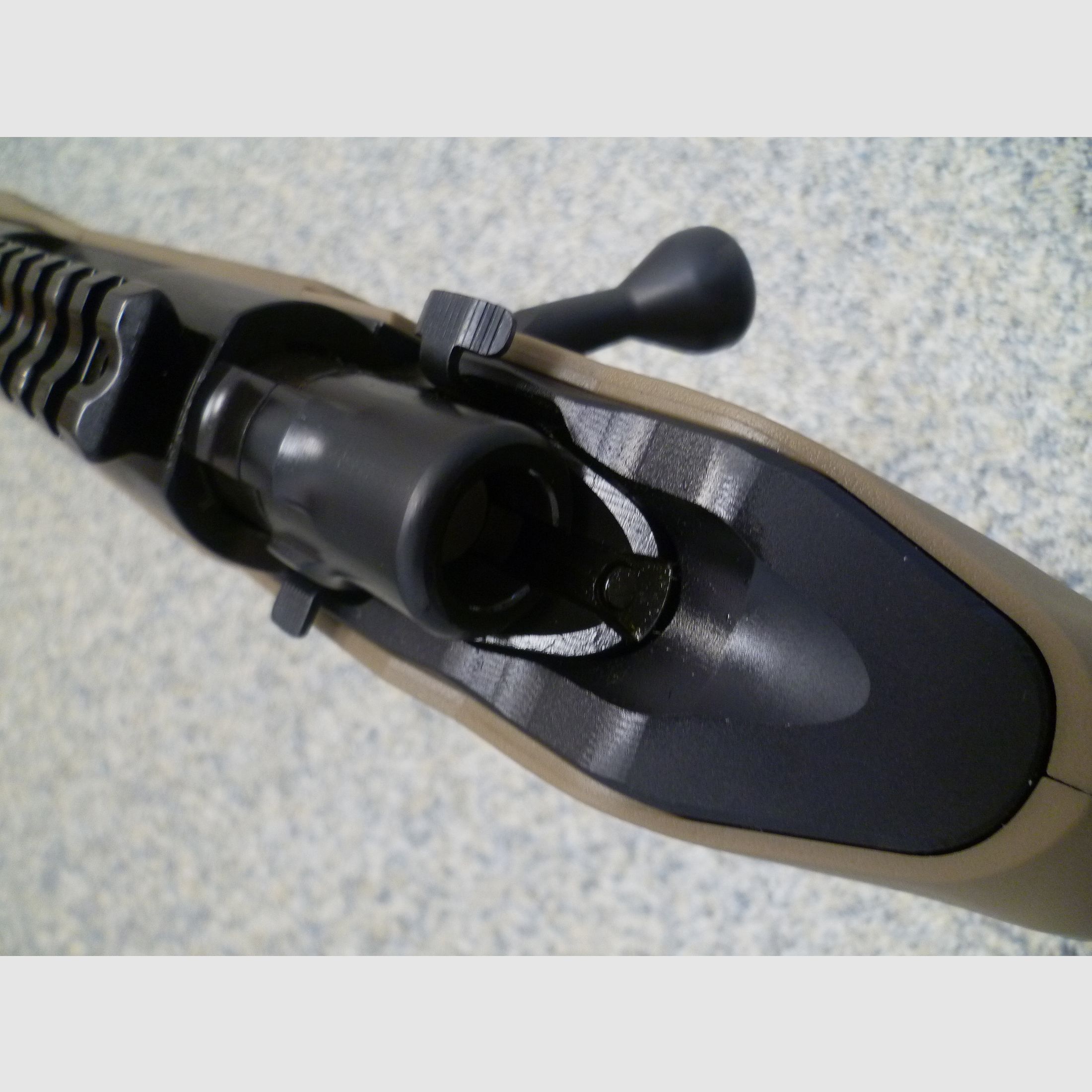 Fucile ripetitore Howa 1500 .308 Win nel sistema di chassis MTD XRS