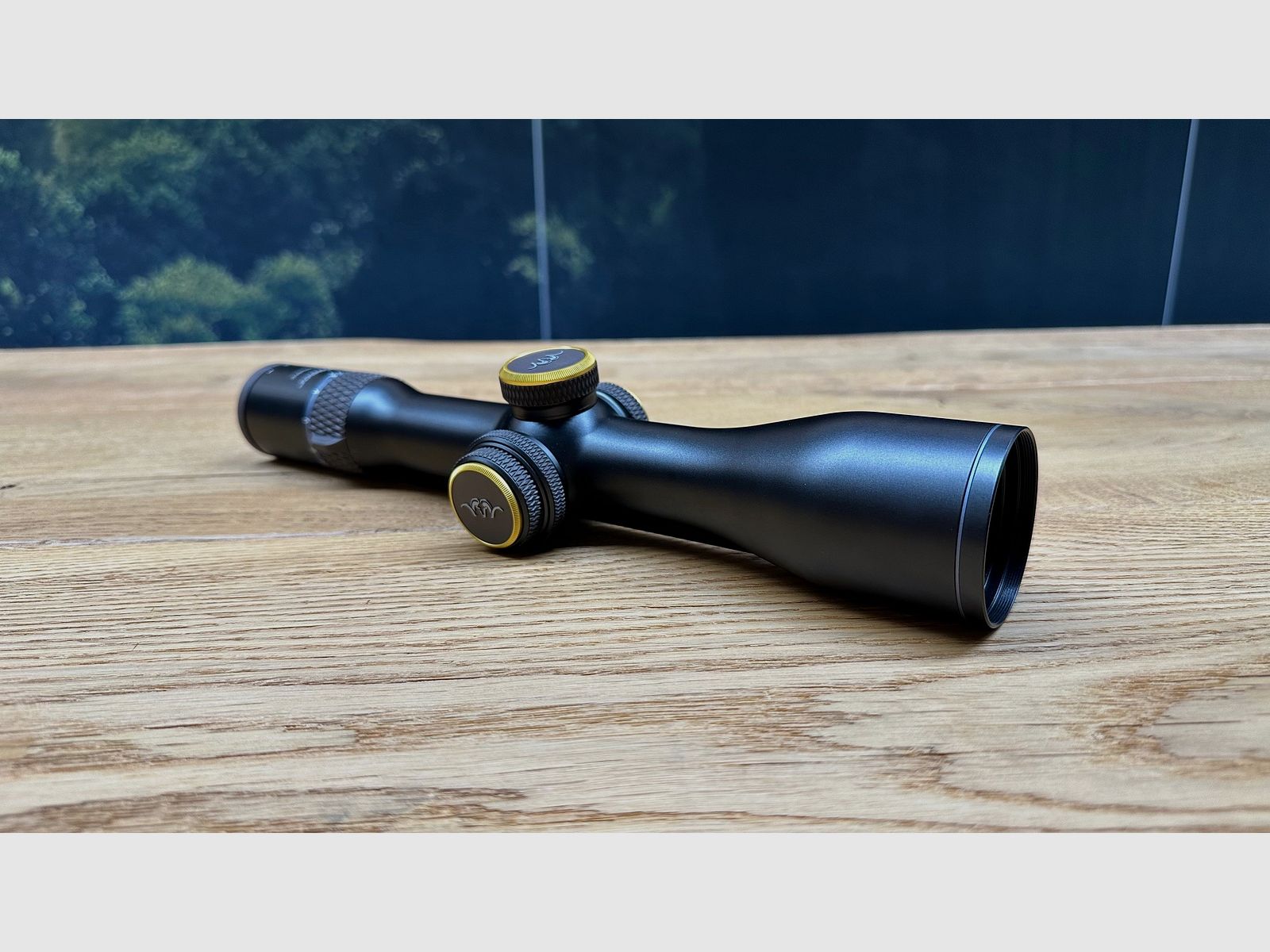 Zielfernrohr Blaser B1 2.8-20x50 iC Custom / Abdeckkappen Gold / mit Schiene