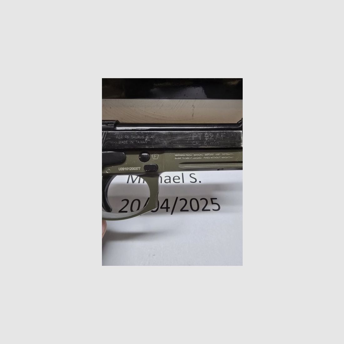 WE M9 CO2 + 4 Magazine