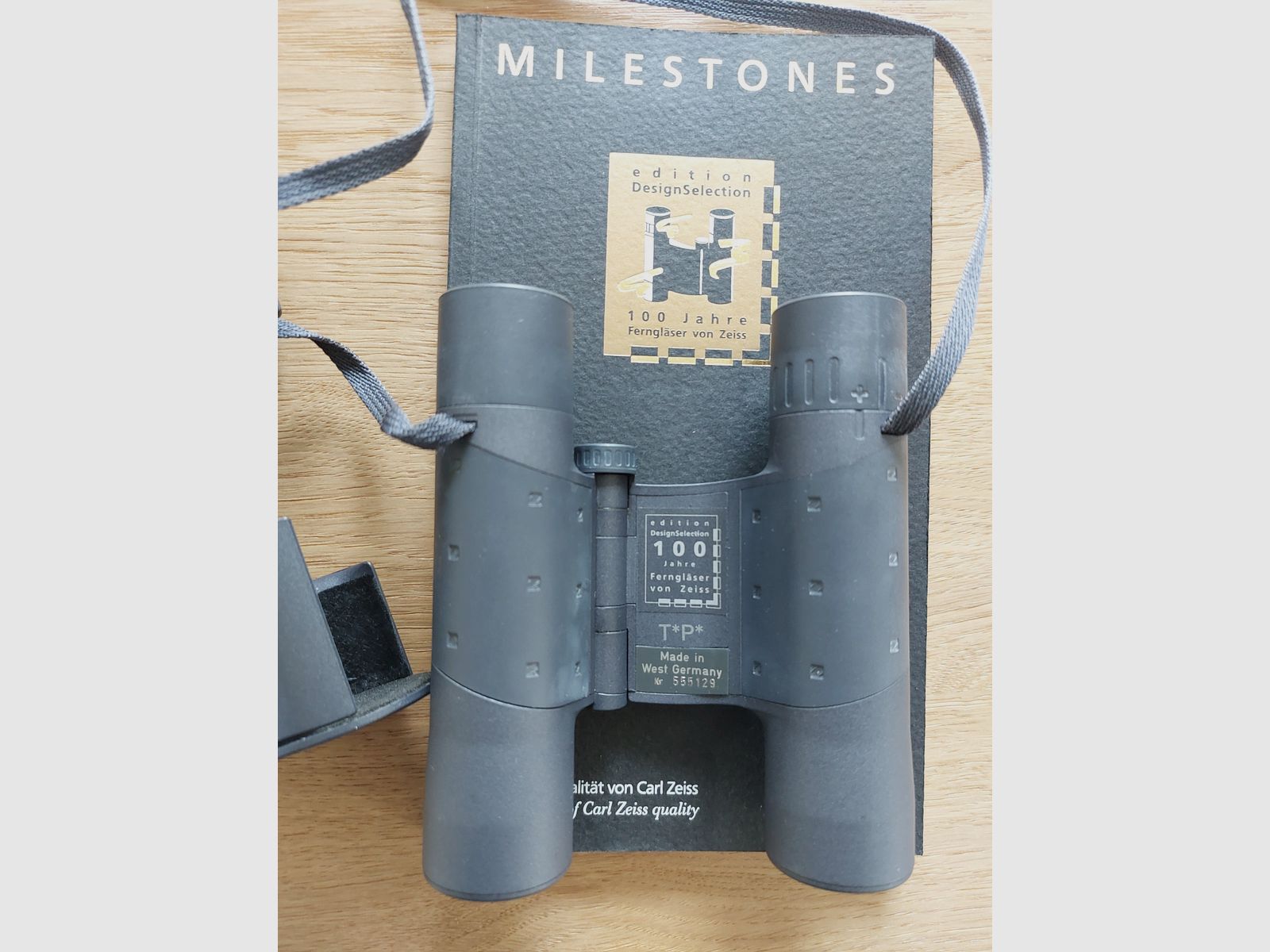 Zeiss 10x25B zakverrekijker, afbeelding 5 van 5