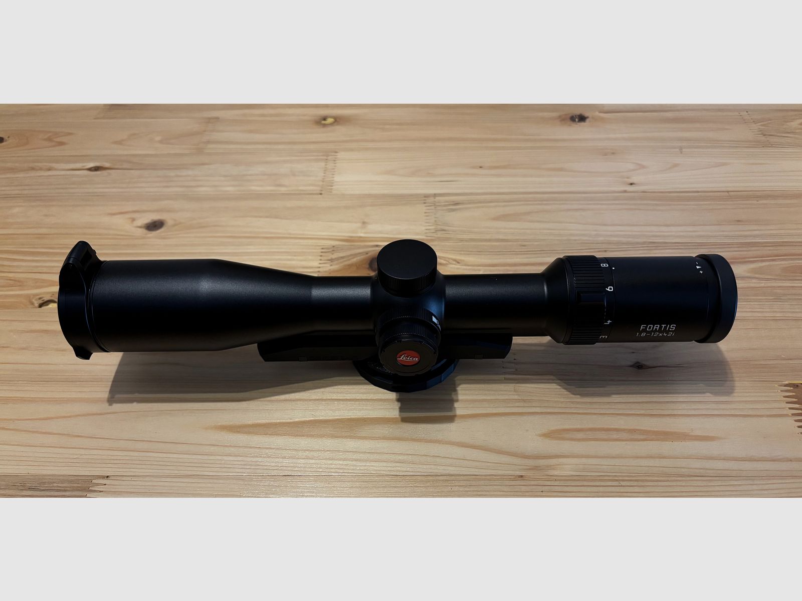 Leica Fortis 6 1,8-12x 42i inkl. Flip Cover