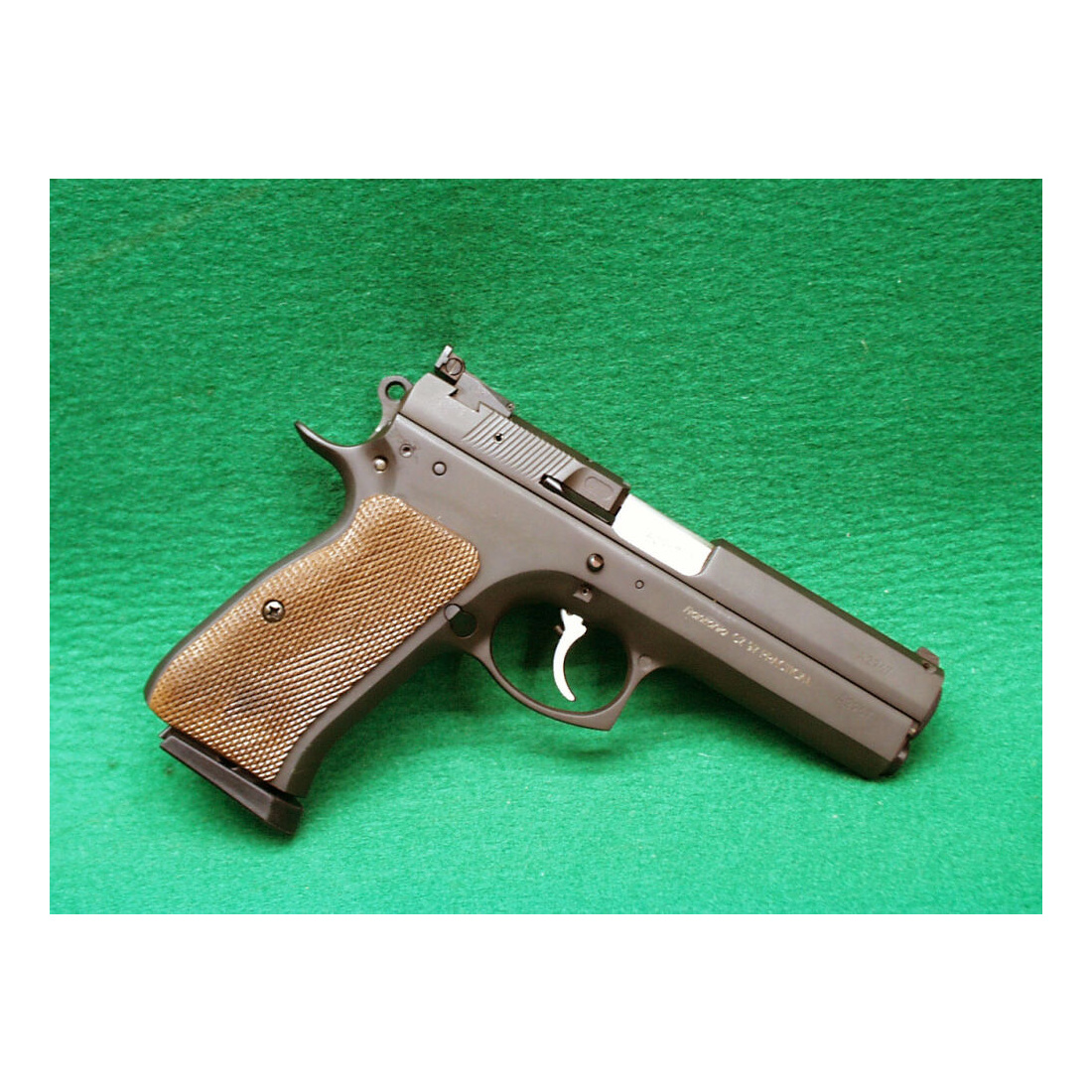 Pistole	 CZ 97 B Practical