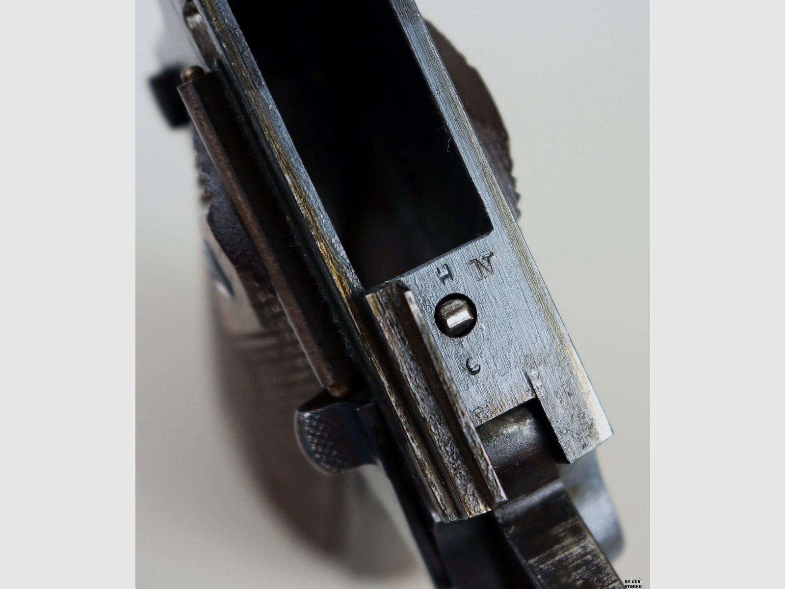 Pistolet Colt mod. 1911 cal. 45 ACP n° de série 221353, image 16 sur 23