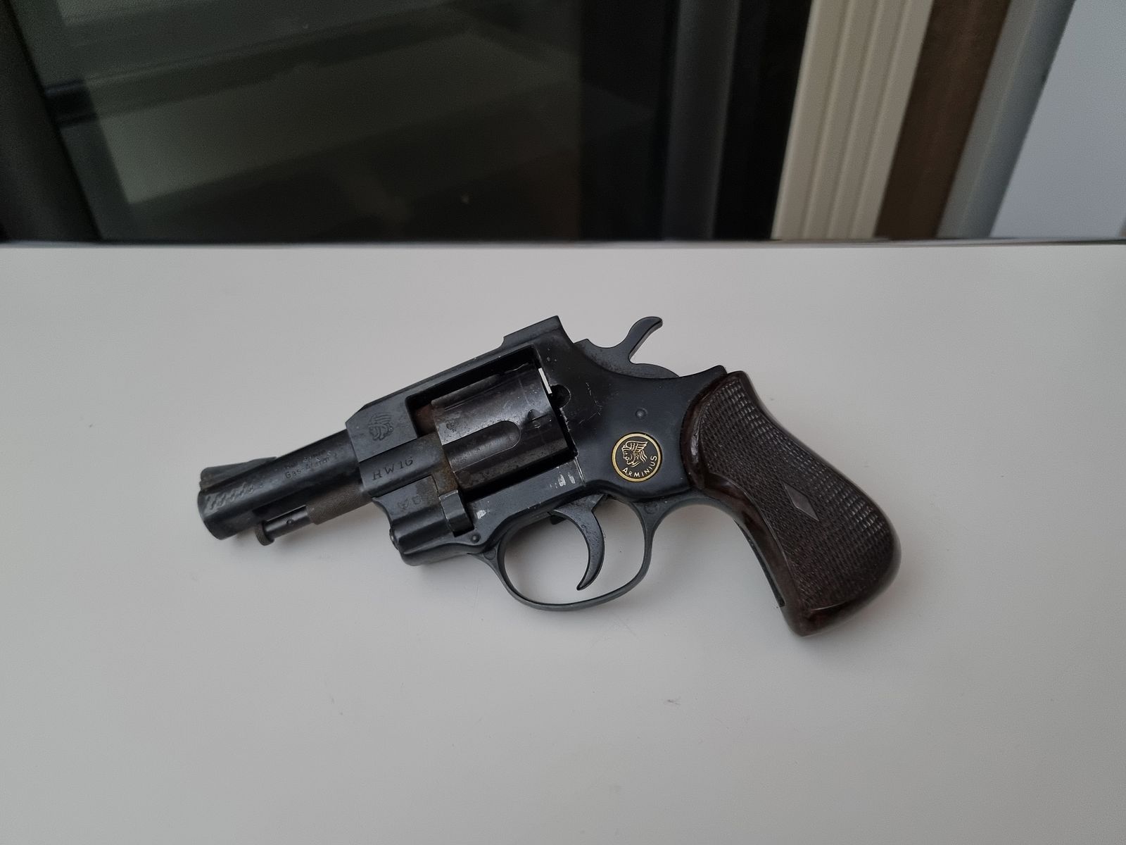 Arminius HW 1G blank firing revolver + accessories