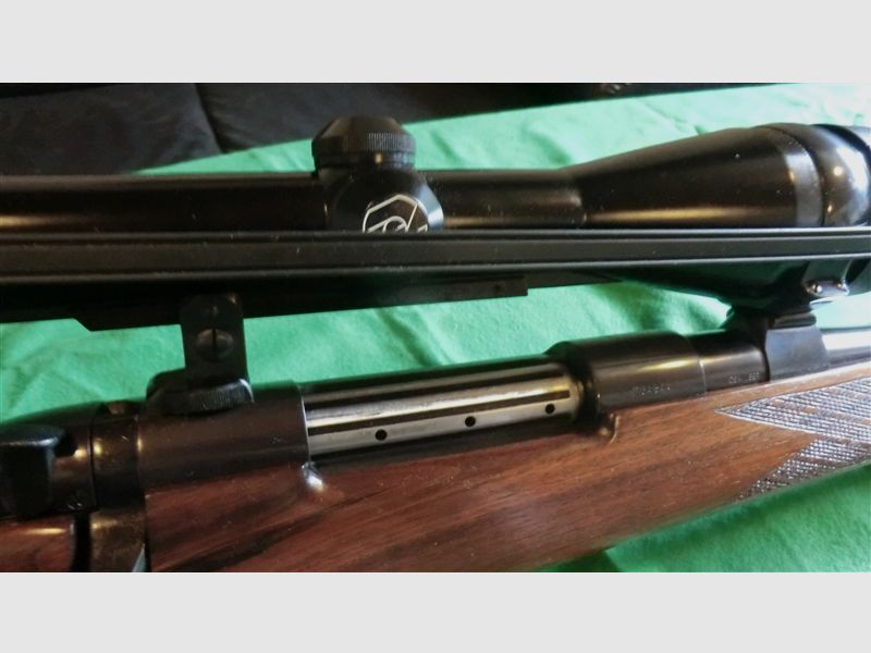 Repetierbüchse - Absolut NEUWERTIG - Premiummarke: Sauer Weatherby – Europa Cal.  -  .30 – 06 Springfield -