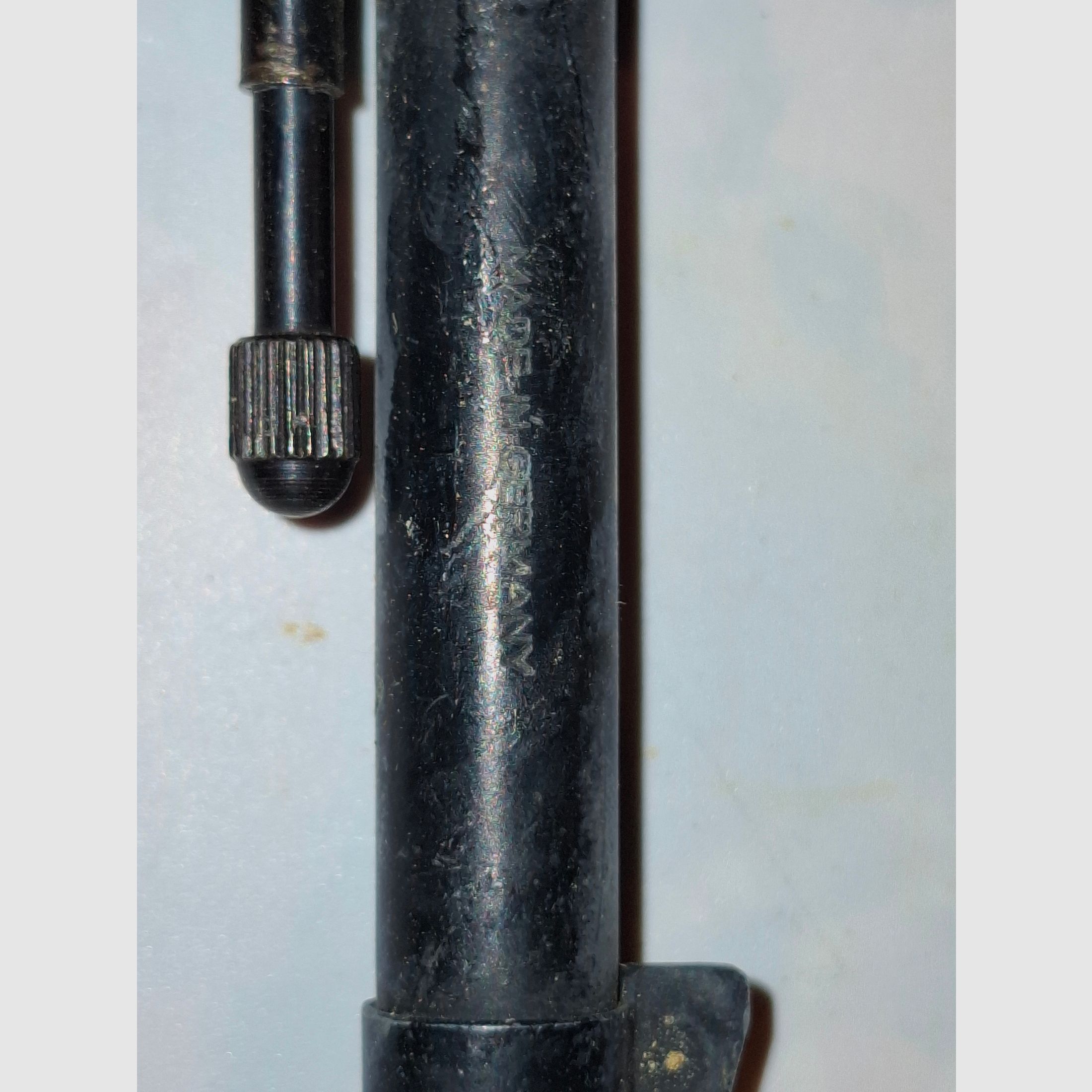 4 pistolets/ revolvers à blanc