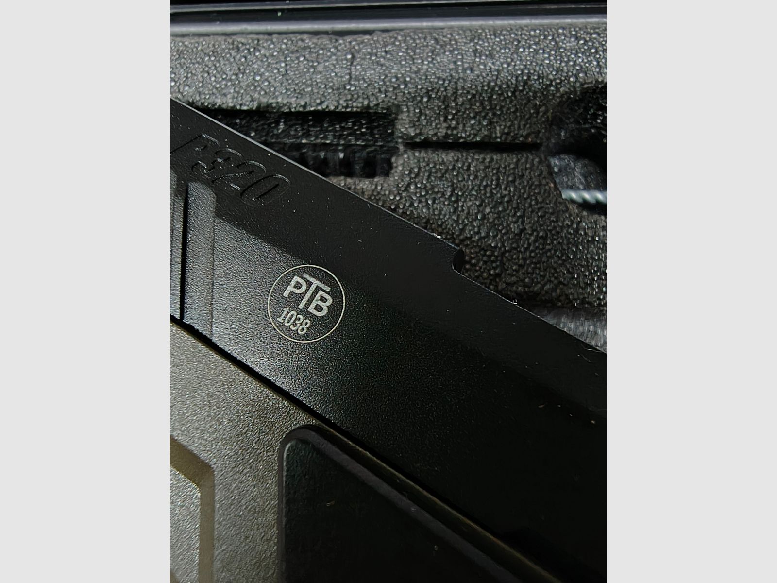 Sig Sauer P320 Schreckschusspistool OD Groen 9mm PAK 2 Magazijnen