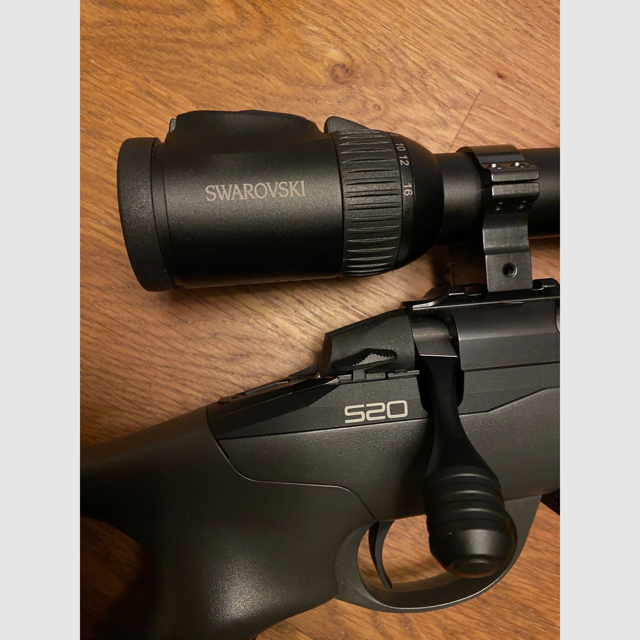 Sako S20 en calibre .308 con Swarovski Z8i 2-16x50 y silenciador