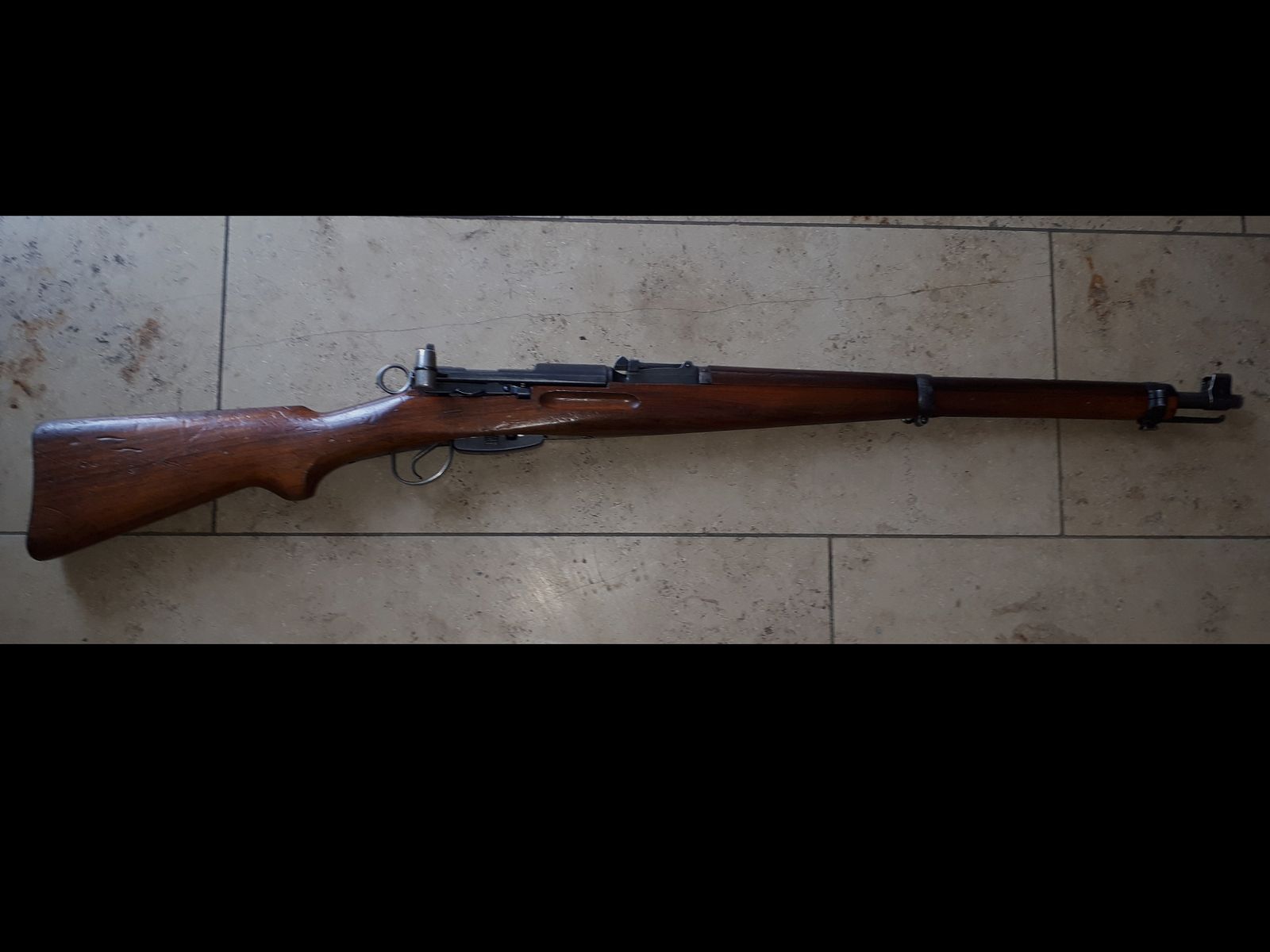 Carabine suisse 31, calibre 7,5x55.