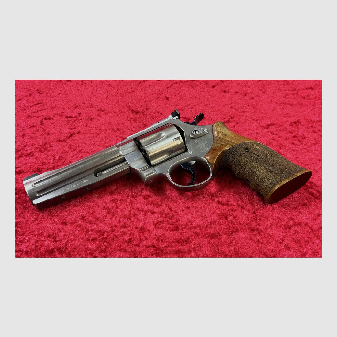 Smith & Wesson 629-5 Custom-Gun-Shop