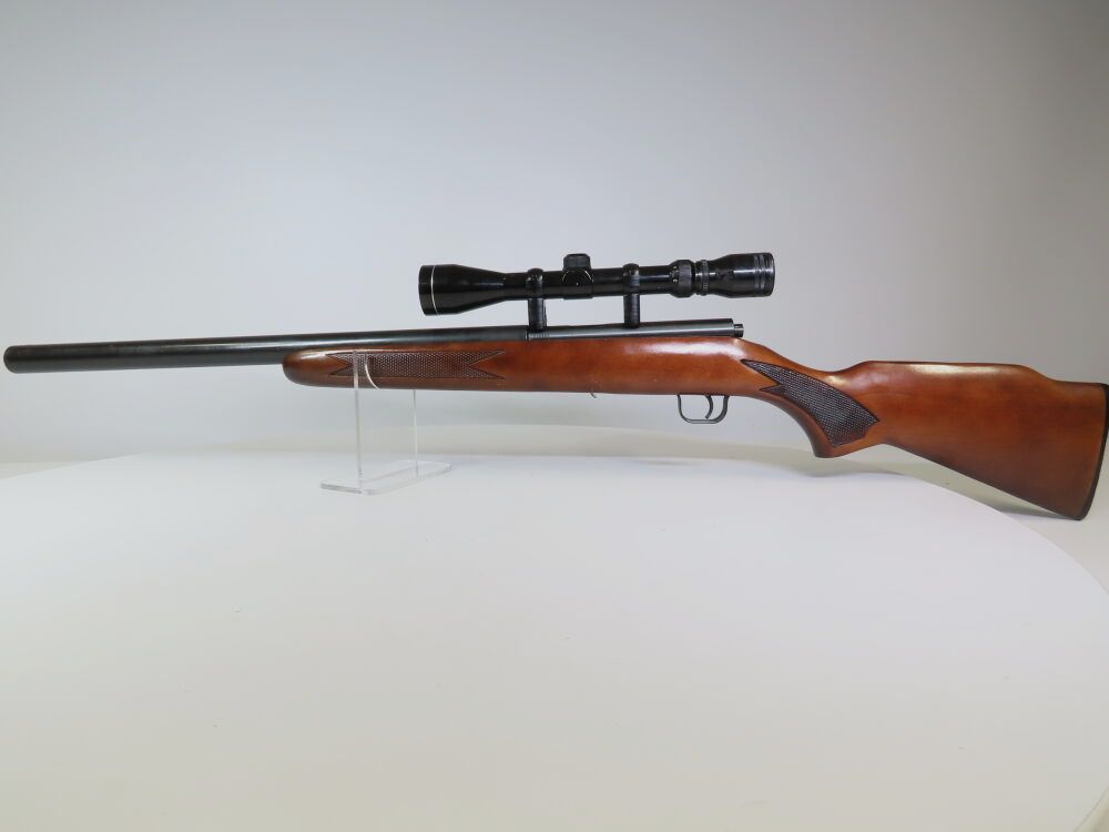 Lakefield repeater rifle / sound absorber