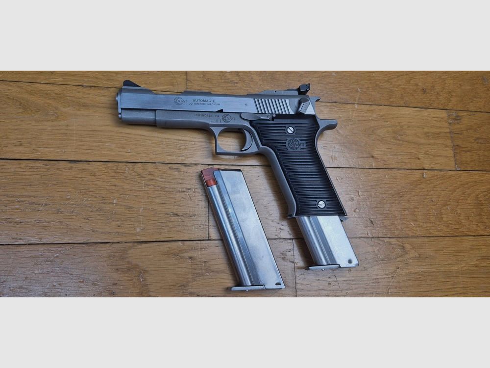 Selten und schöner Automag II Pistol – Kaliber 22Magnum – Herstellung AMT – Edelstahl von A bis Z – In 4 1/2 Zoll – Ausgezeichneter mechanischer Zustand – 2 Magazine – TBE+, Bild 1 von 18