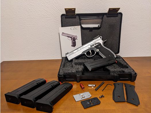 CZC A01-LD OR with a lot of accessories