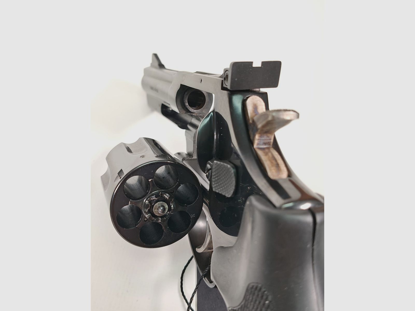 Taurus Mod. 669 .357 Magnum – jak nowy z kaburą