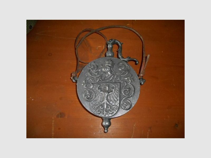 Alte Pulverflasche Deko.