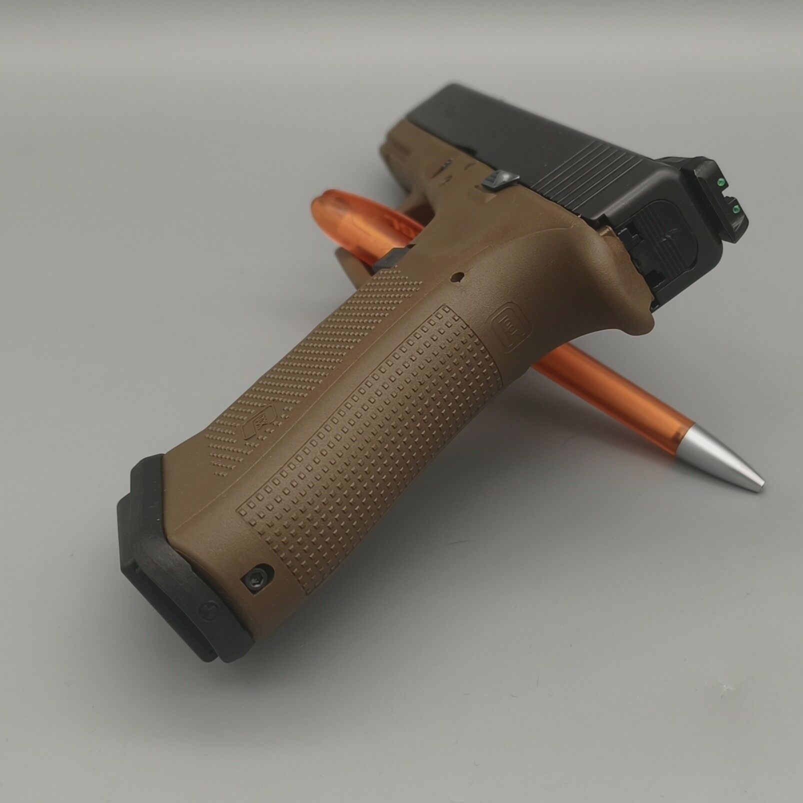 Glock 17 Gen4 Model Specjalny FDE również jako system wymienny! 9mm Luger