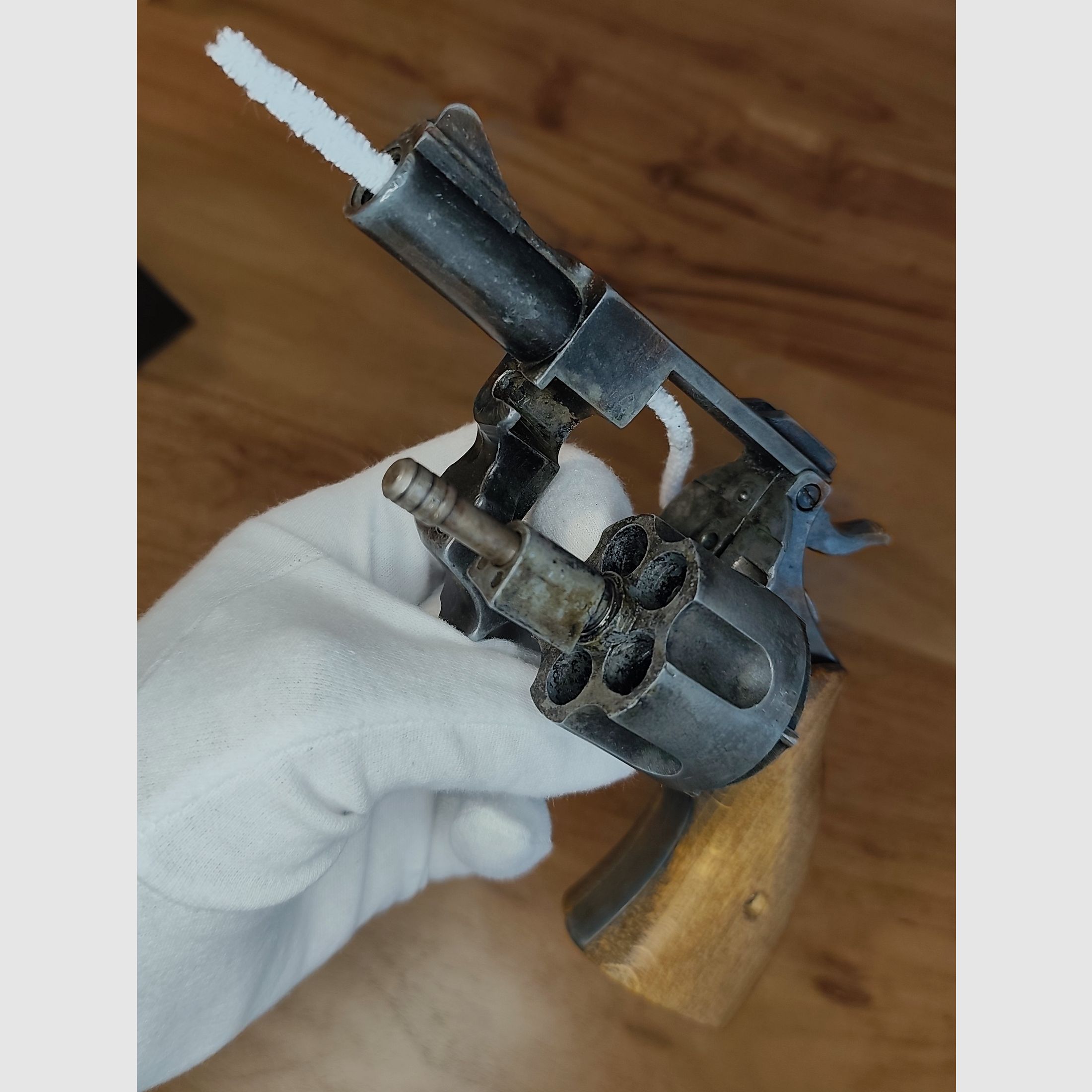 ME Jaguar 80 revolver 9mm + gas cartridges and leather shoulder holster