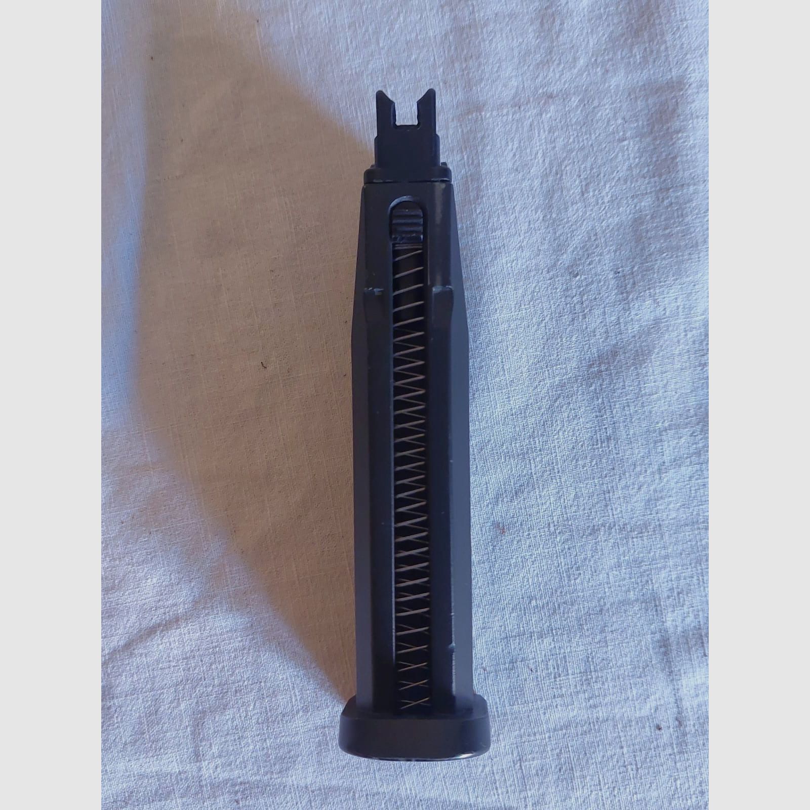 Magazynek zapasowy do HK USP CO2 6mm