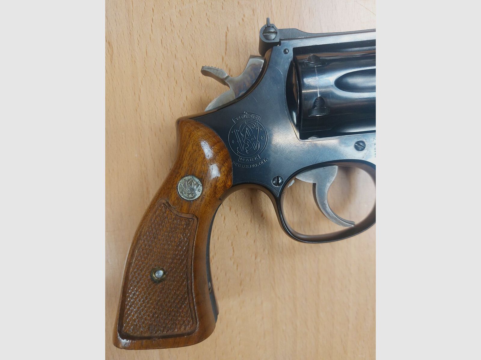 Smith & Wesson, USA M 17 - 4