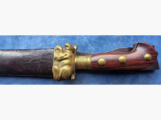 Unbekanntes antikes Jagdmesser