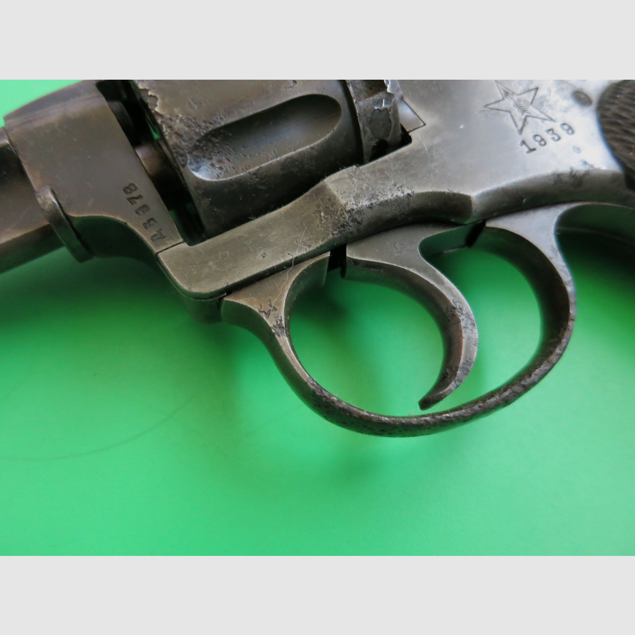 KAISERLICHER RUSSISCHER NAGANT-REVOLVER WW2, 1939, DOUBLE-ACTION-OFFIZIERSMODELL, Tula-Arsenal    #87