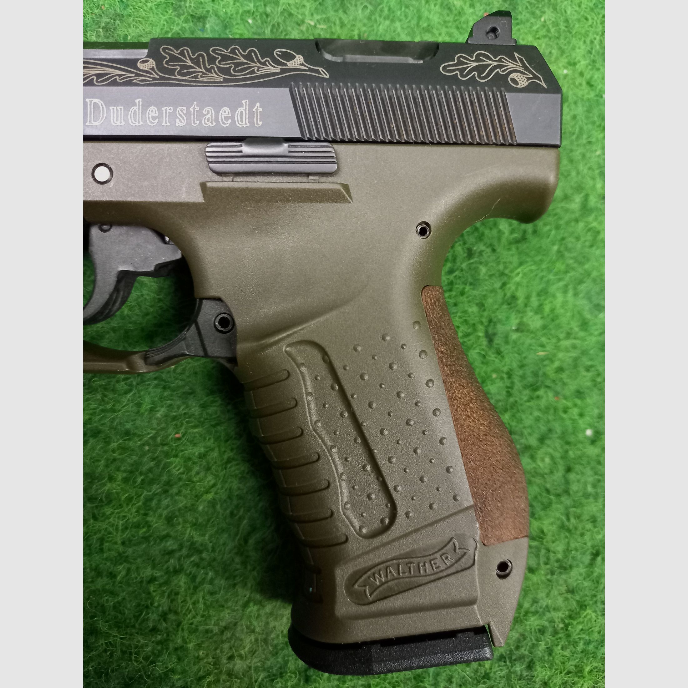 Destacar Walther P99 "La Chasse nach Wildmeister Duderstaedt"