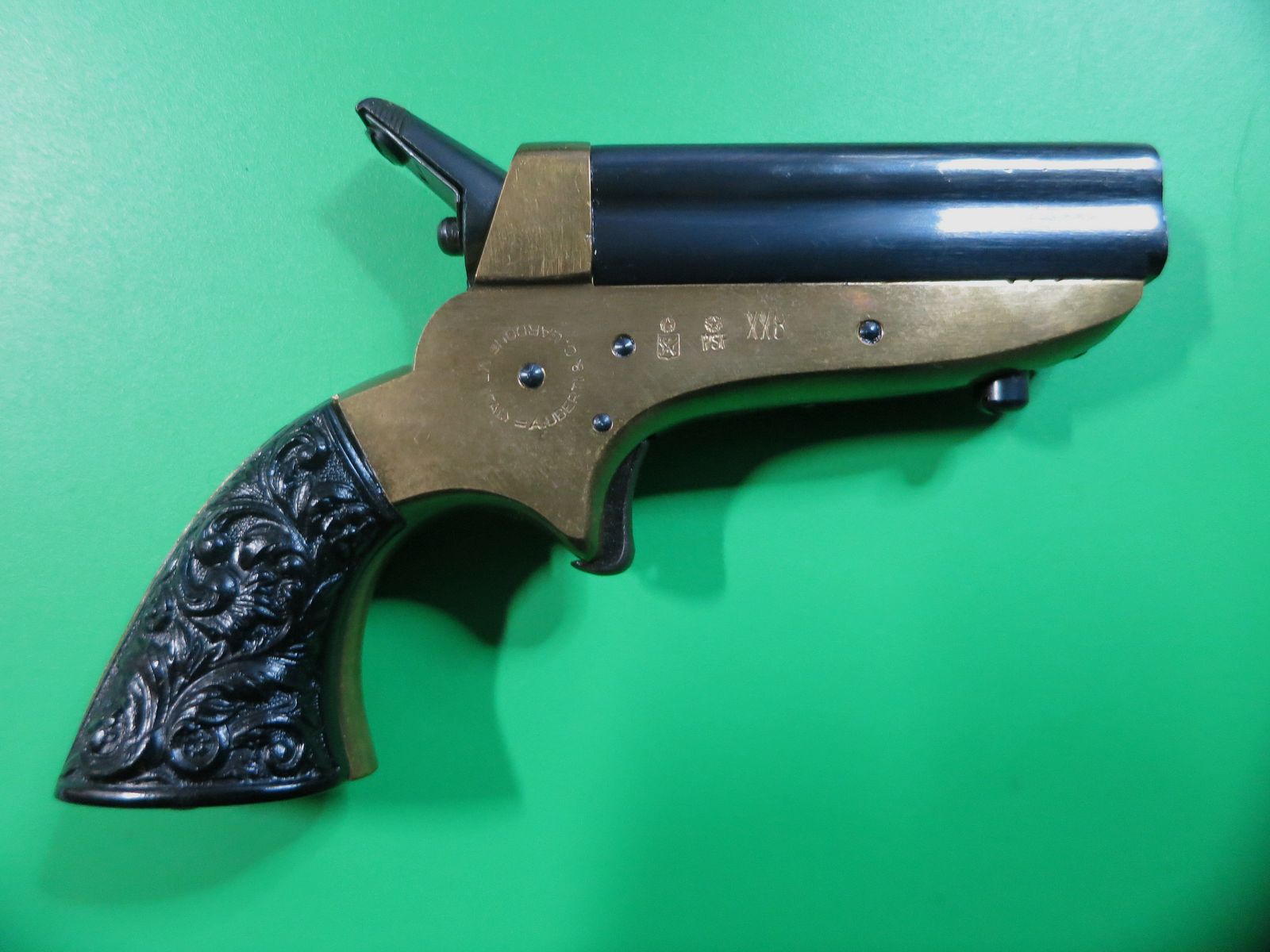 Uberti New Derringer Pepperbox pistola a 4 colpi nel calibro .22 short, copia della Sharps Pepperbox     #54