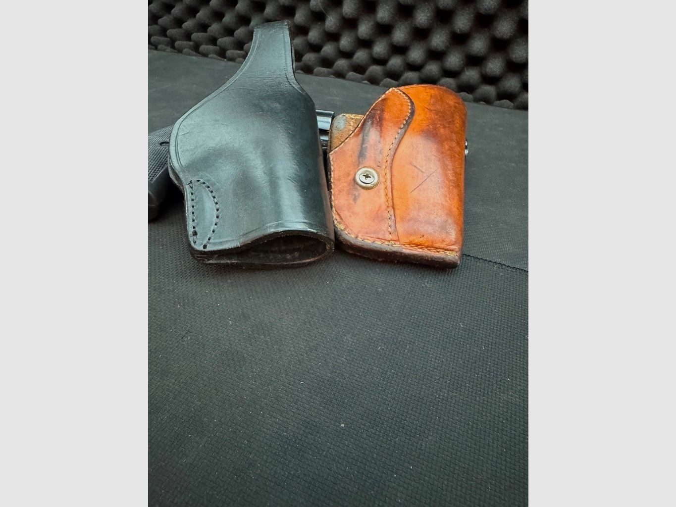 Schnellziehholster Gürtelholster Set, Revolver (?), Brian C Foster und VIKING, Markenholster