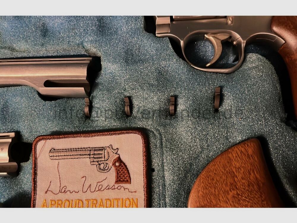 Dan Wesson 2,5" - 8" Revolver con canna intercambiabile RARO .357Mag nel set TOP, immagine 5 di 8
