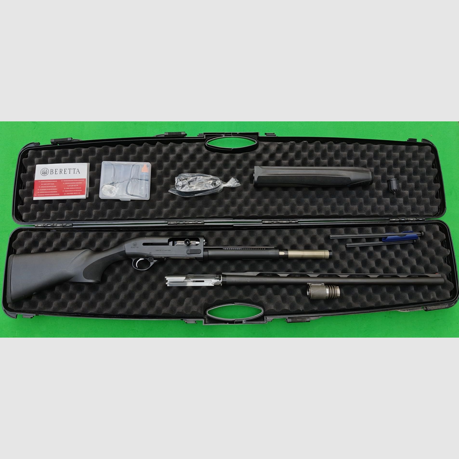 Beretta 1301 semi-automatic shotgun