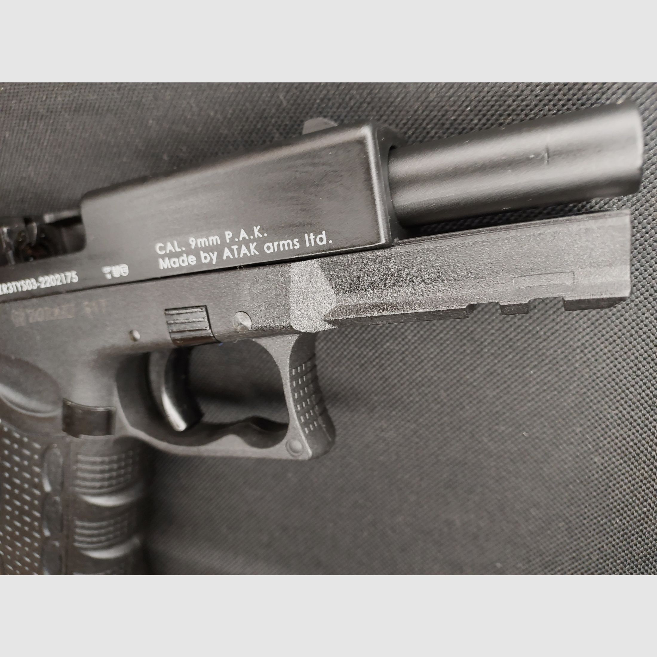 Zoraki 917 pistolet d'alarme 9mm P.A.K. (PTB 1073) comme neuf !