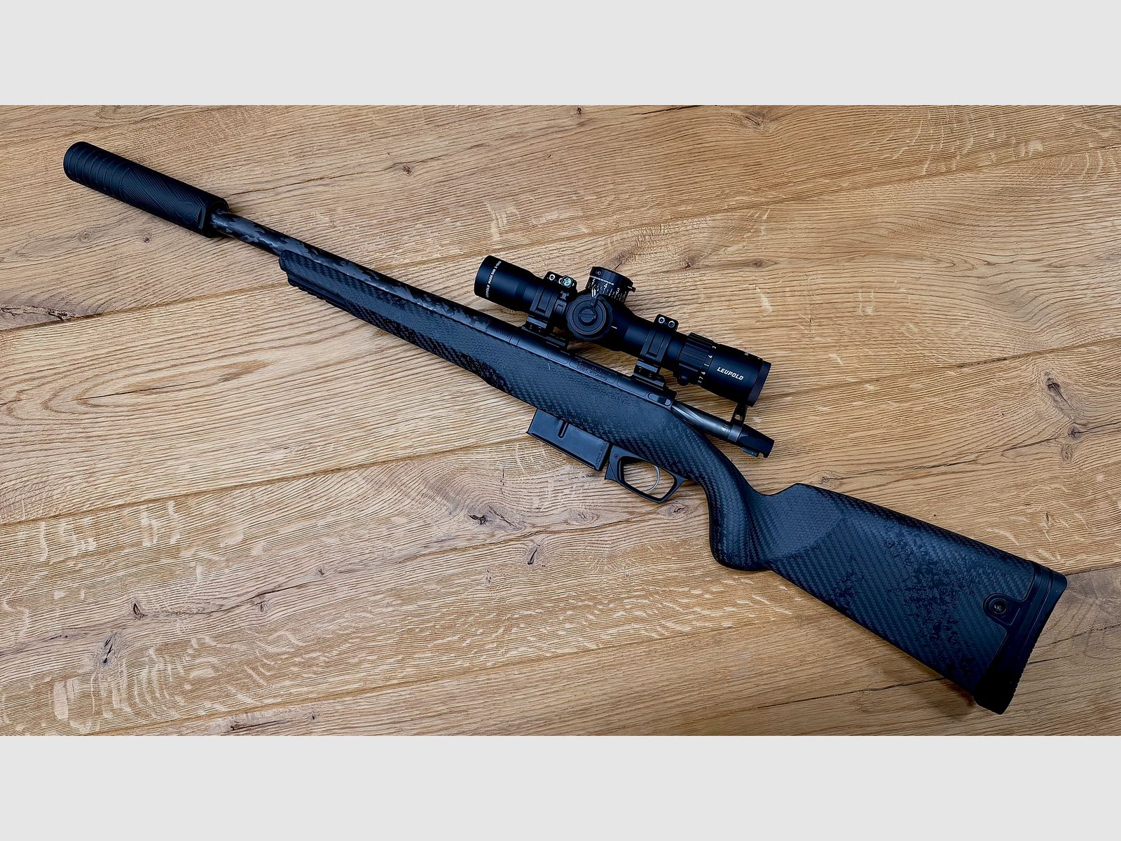 Gunwerks Skunkwerks „The Pygmy" / .308 Win. / Carbono / Leupold Mark 5HD / Roedale Ti42 / Einzelstück