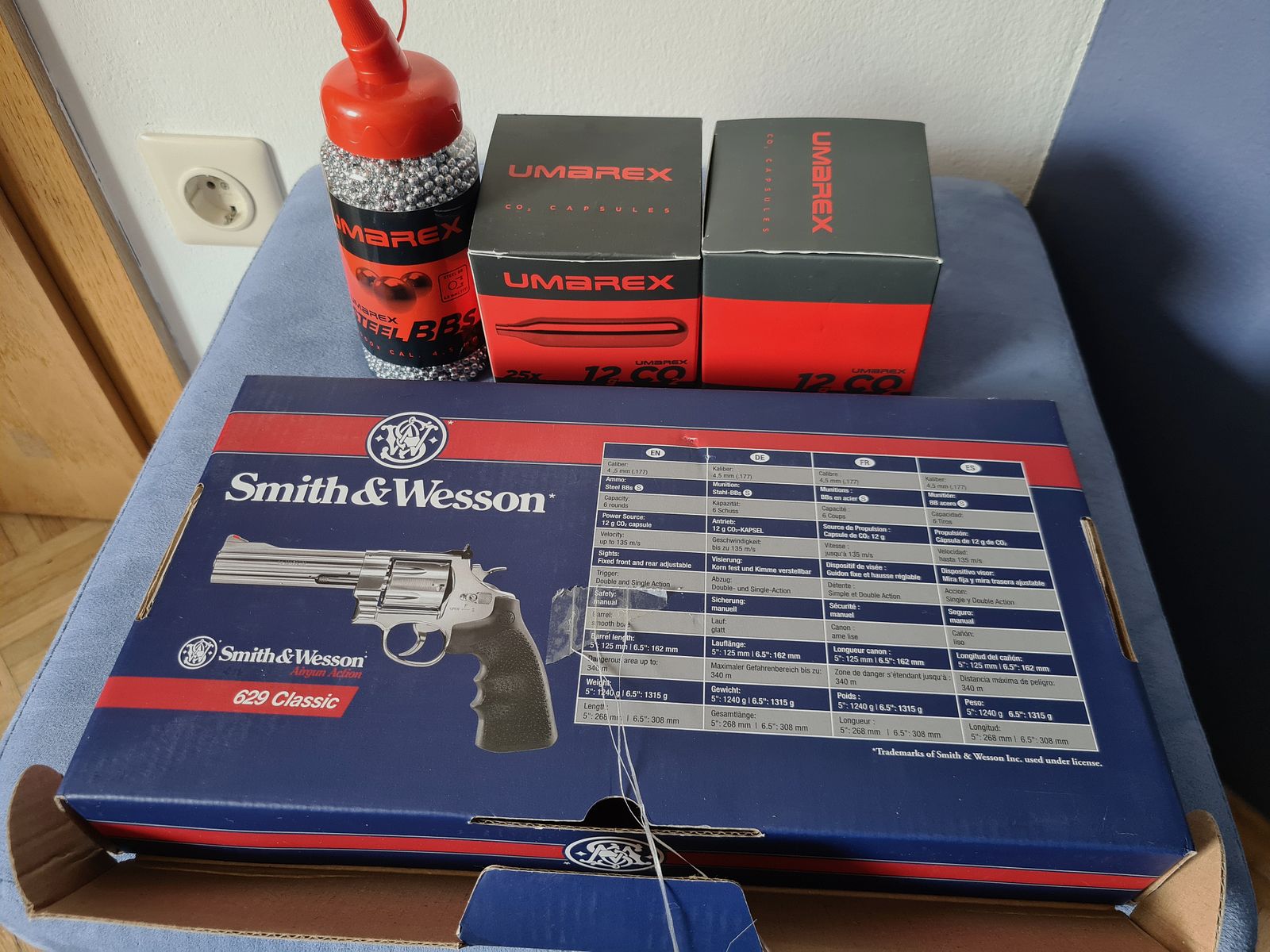 CO2 pistol Smith & Wesson 629 Classic