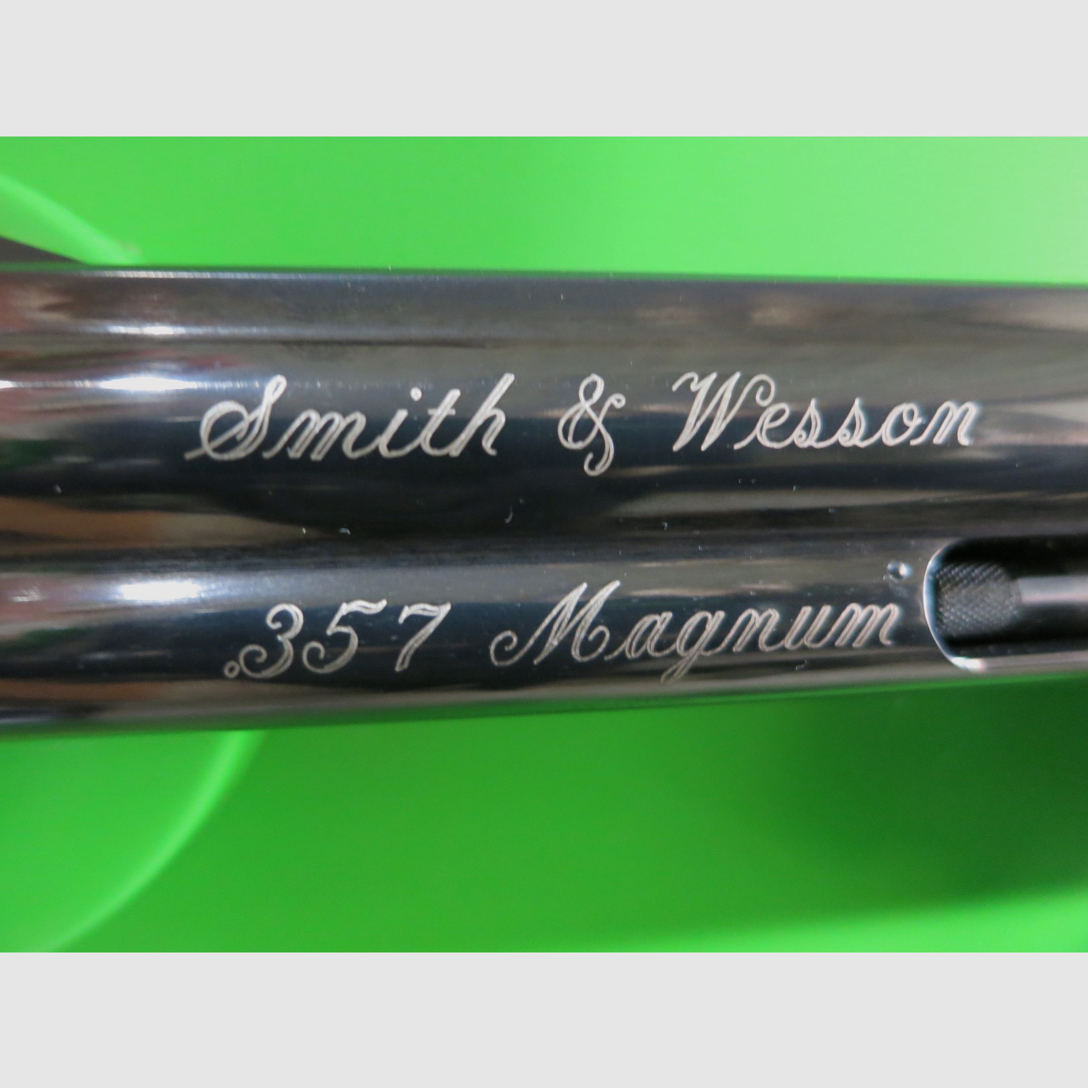 Revolver SMITH & WESSON Modello 586-5, Target Champion 6", Cal. 38/357 Mag, Blu Reale   #33-