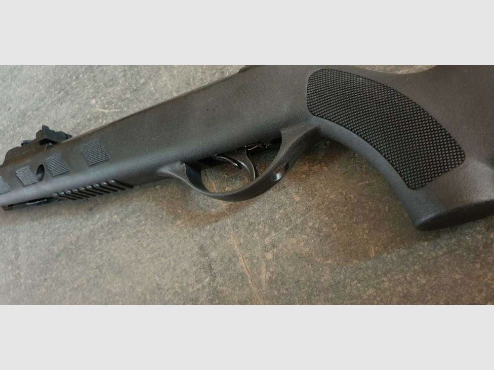 WIATRÓWKA GSG AN 500 4.5 Z RED DOT, BIPODEM I MONTAŻEM LASERA