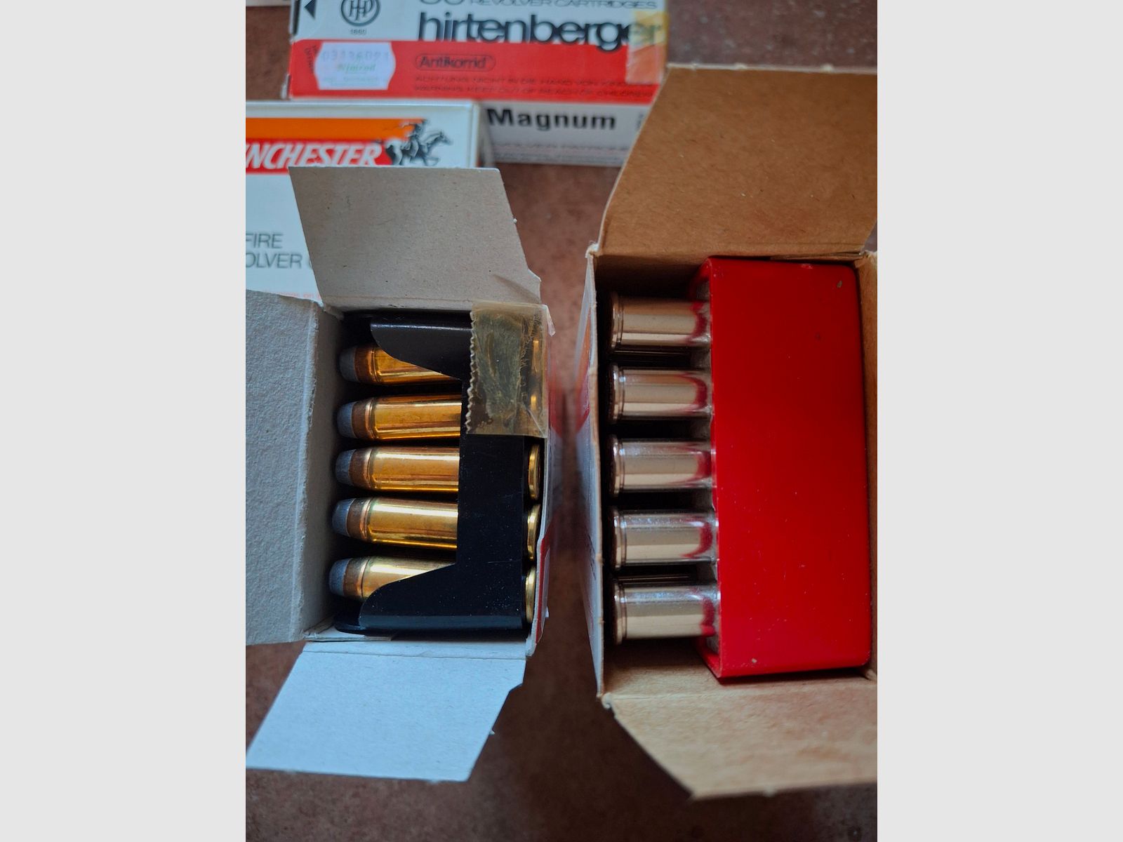 Patronen Magnum, Winchester en Holster