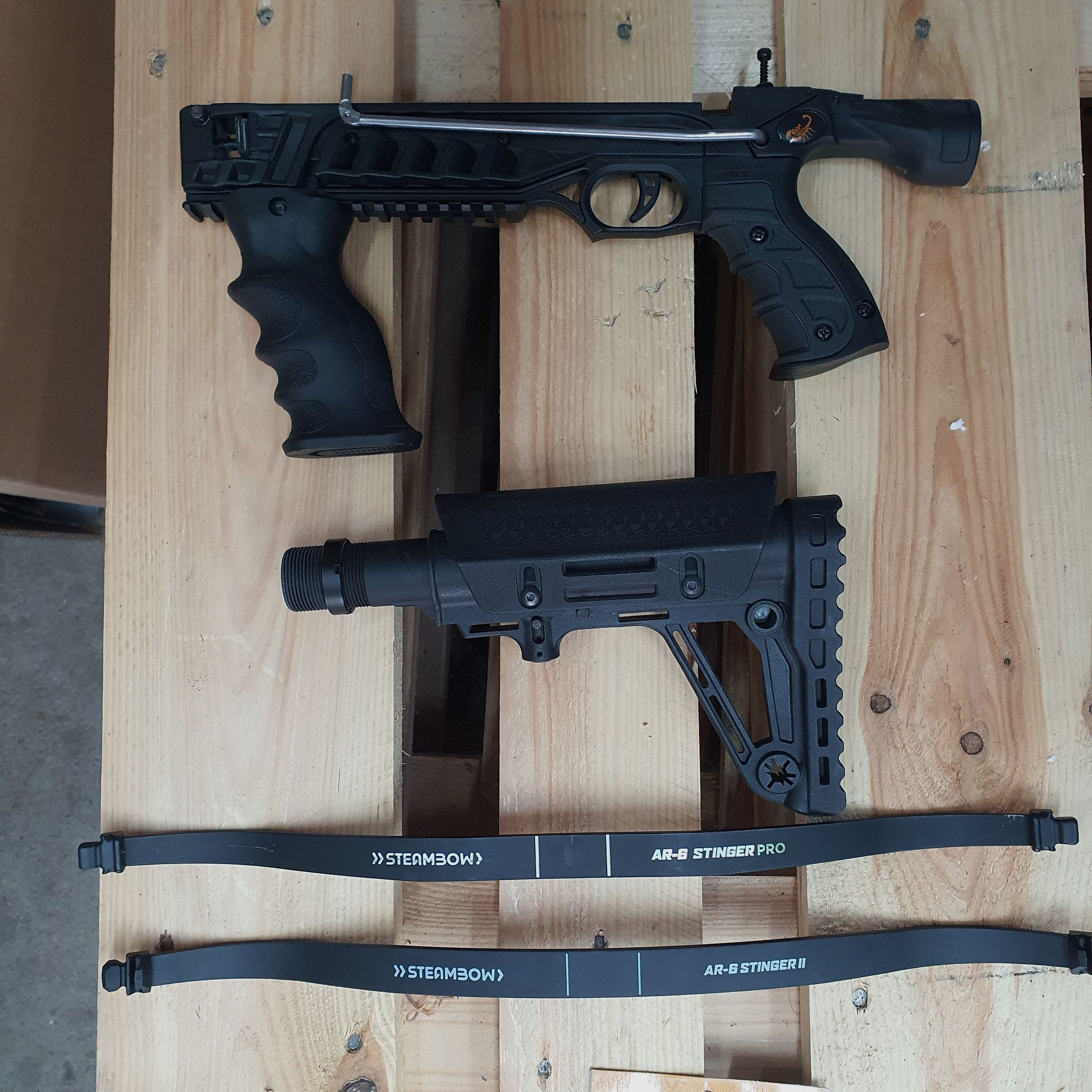  Steambow AR-6 Stinger II Tactical Armbrust mit viel zubehör!
