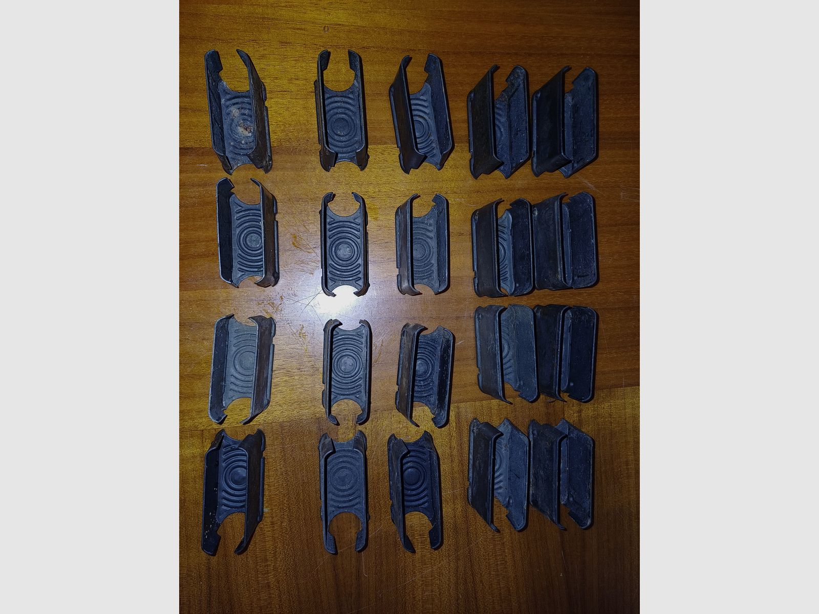 <M1 Garand loading frame>