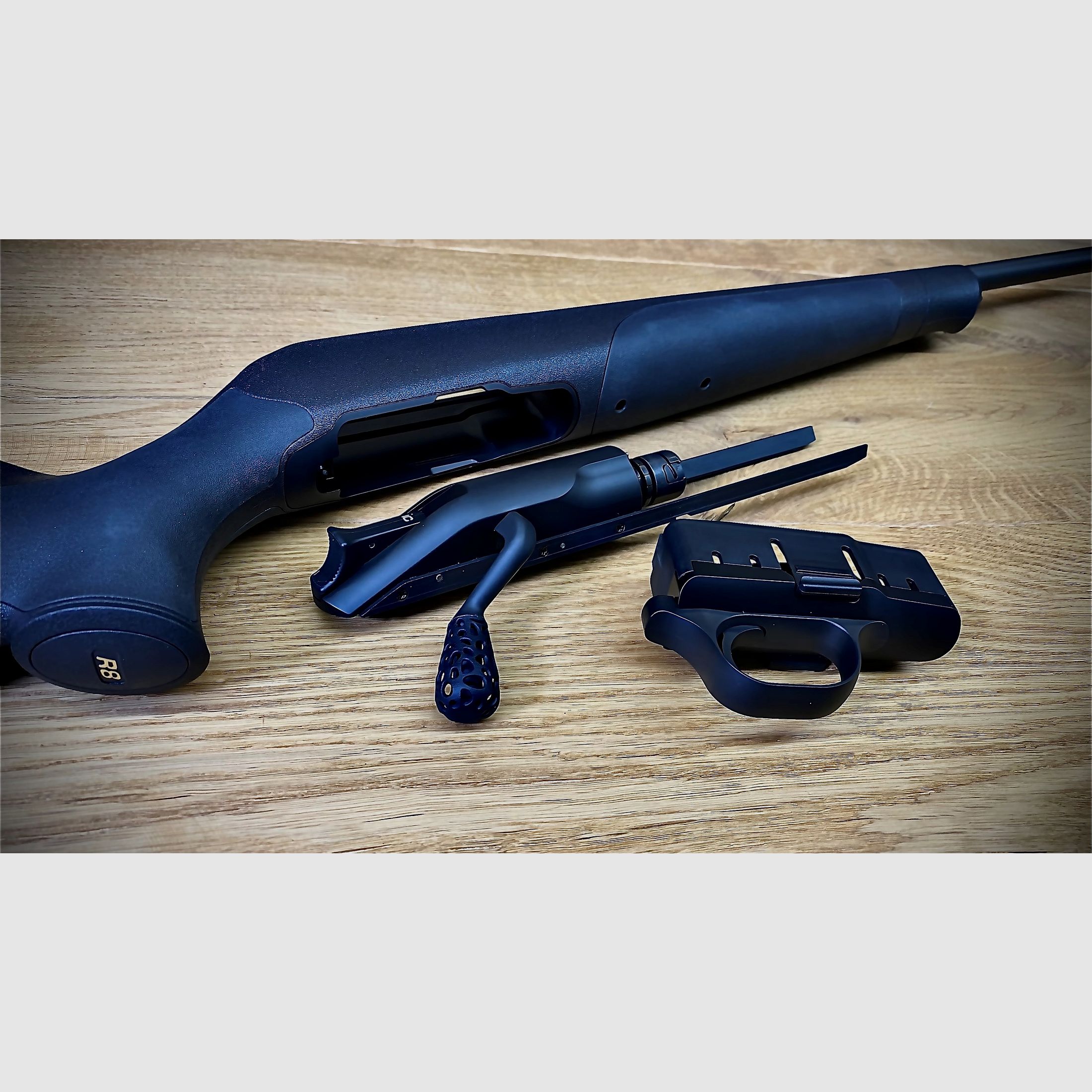 Blaser R8 Professional Schwarz Braun / Elastomer Einlagen / M15x1 Kaliber&Lauflänge nach Wahl