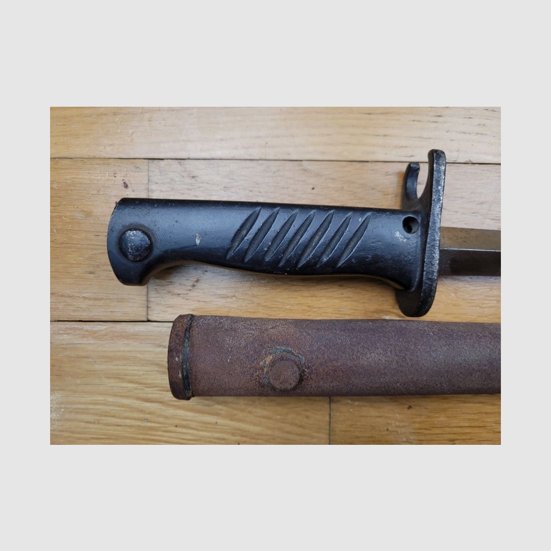 ERSOC baïonnette Ersatz ES07 allemande – poignée fer sur base de lame de baïonnette à douille anglaise modèle 1853 – Poignée type A au Roy William – TBE, image 3 sur 12