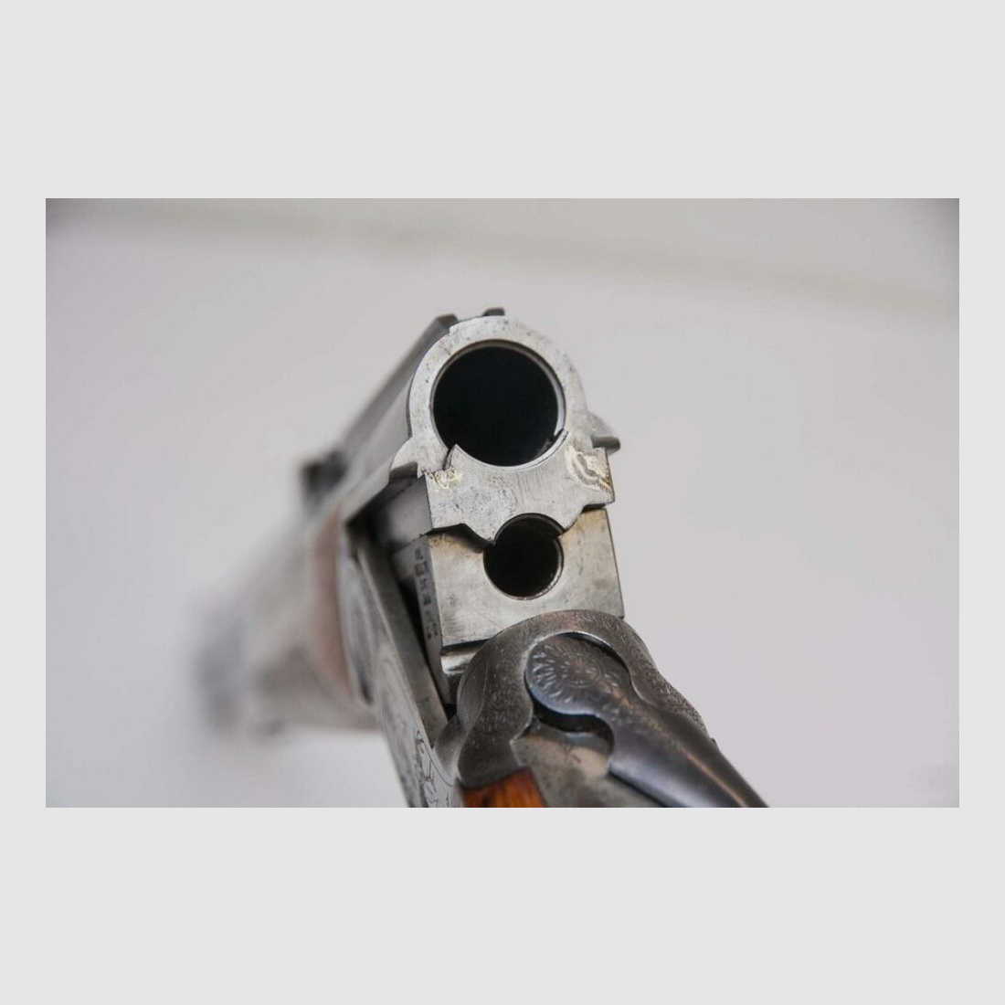 Sabatti swivel mount