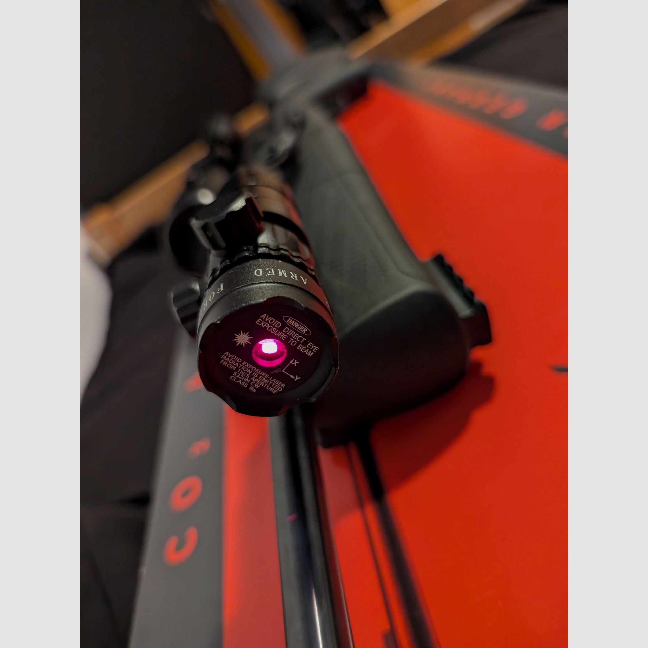 Umarex 850 M2 + Laser (7.5J)