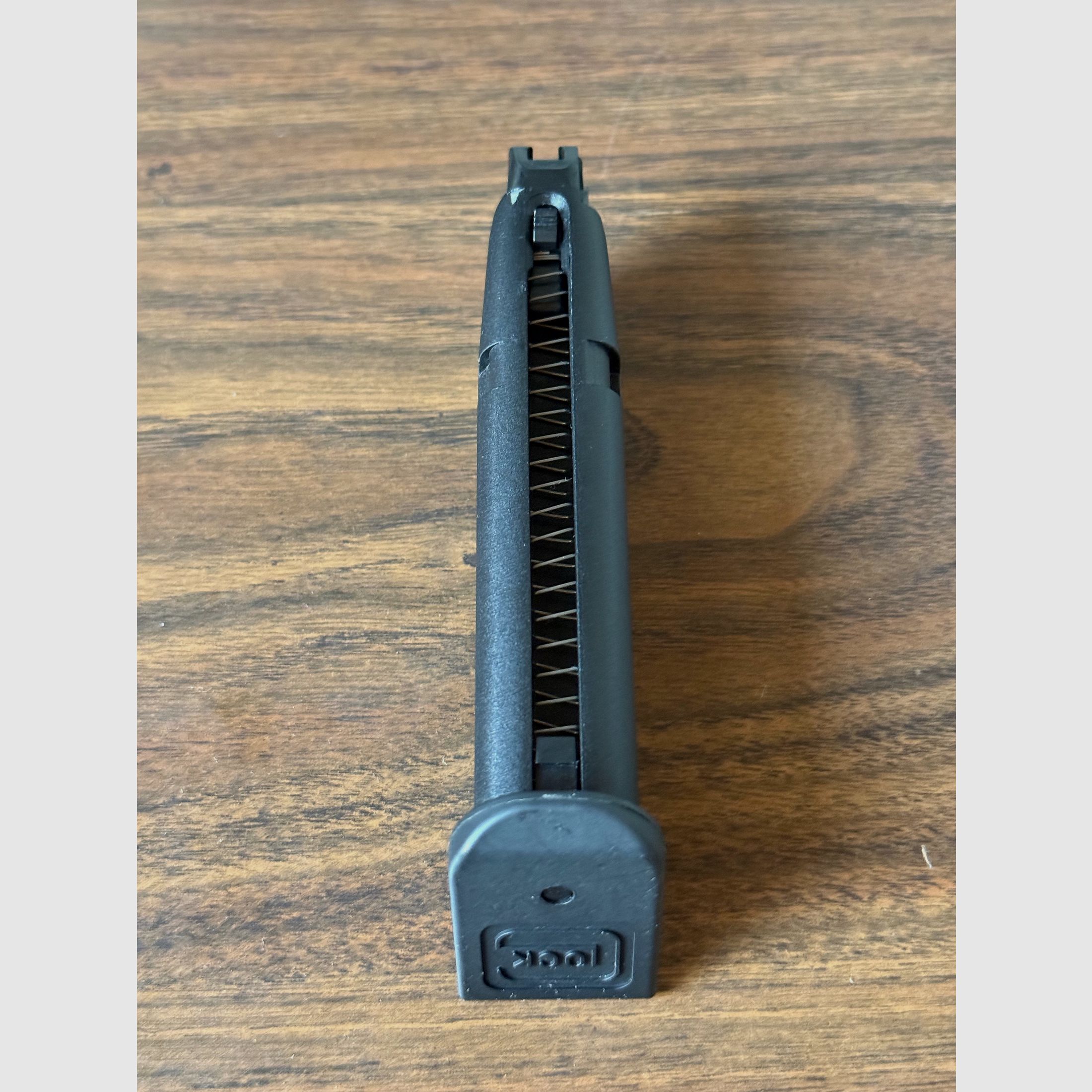 Glock 45 Gen5 GBB Airsoft-Set (Kal. 6 mm BB) – Komplettpaket