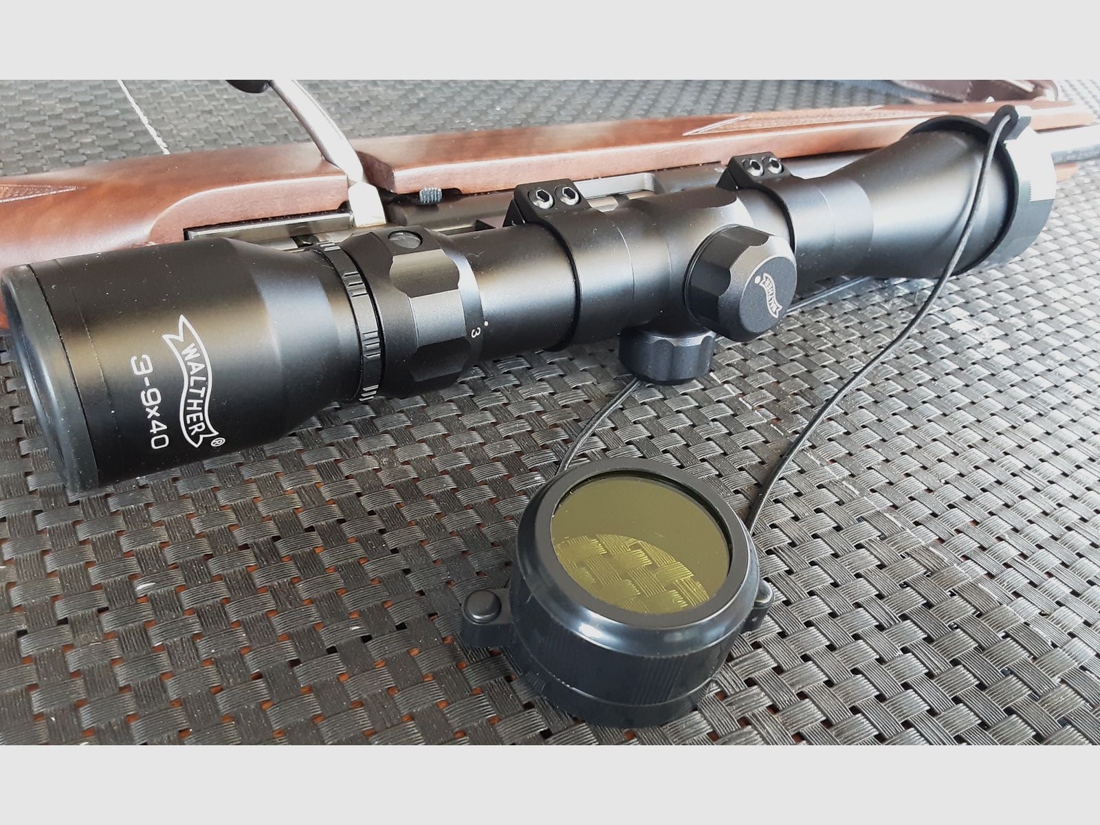 Repetierbüchse Anschütz 1416 Kaliber 22 l.r.  mit Glas Walther 3-9x 40 NEUWERTIG !