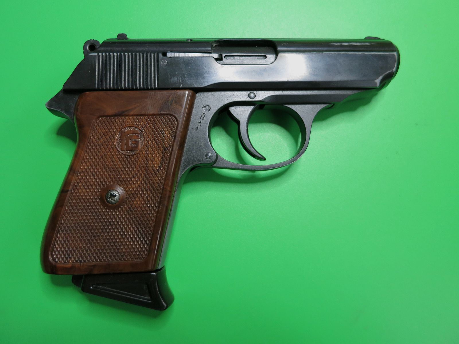 Röhm RG 800 auch Luger 88, Gas- Signalpistole, 8 mm P.A.K., wie PPK (James Bond 007), PTB    #51