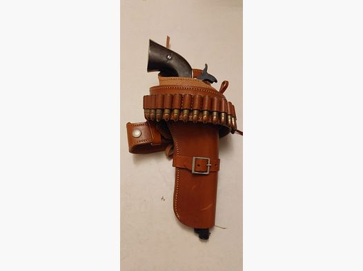 Westerncolt con funda y cartuchos de decoración