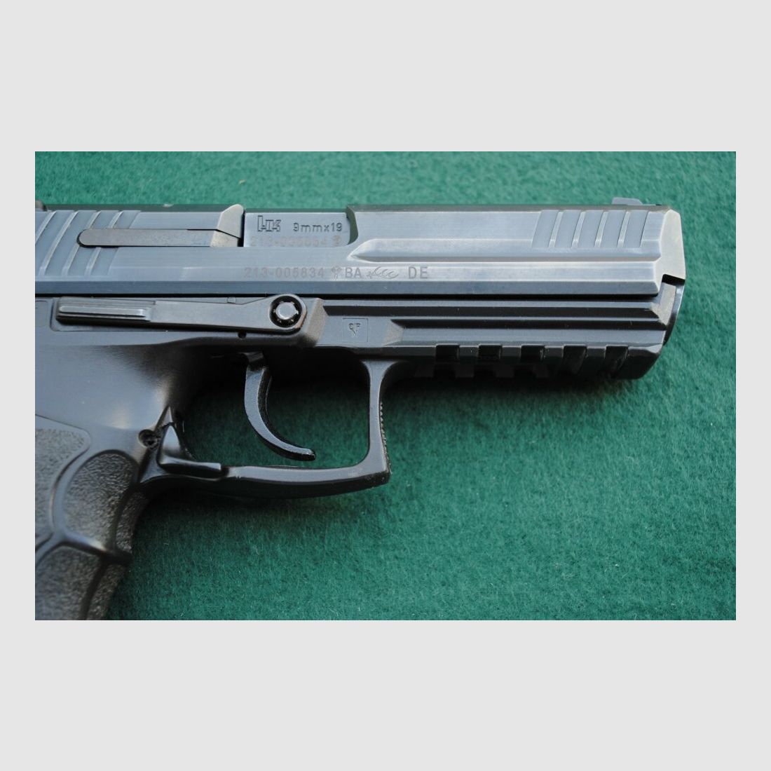 Heckler & Koch P 30L V1, police pistol, complete accessories including holster