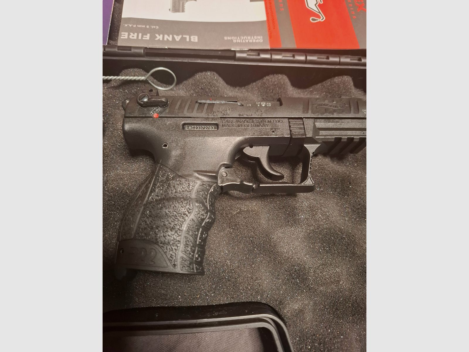 Walther  P22 Q   9mm P.A.K.   "NEU"